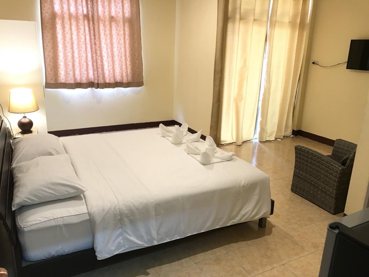 Ferb Guest House Patong Eksteriør billede